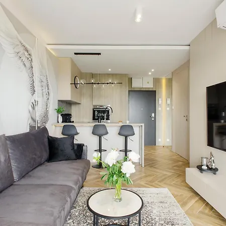 Sky Home- Angel -neopolis, Centrum, Parking, Klimatyzacja, Dostep Na Kod